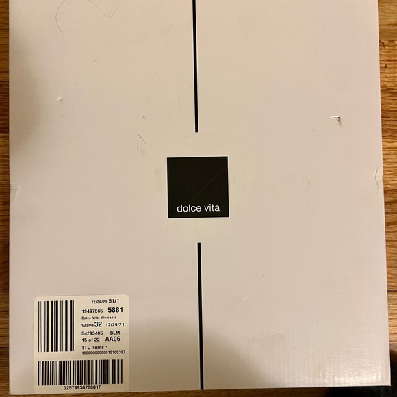 Doce Vita Booties Polik Hiker NWB Black Suede - Picture 8 of 8